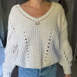 moon & madison Cream V-Neck Sweater